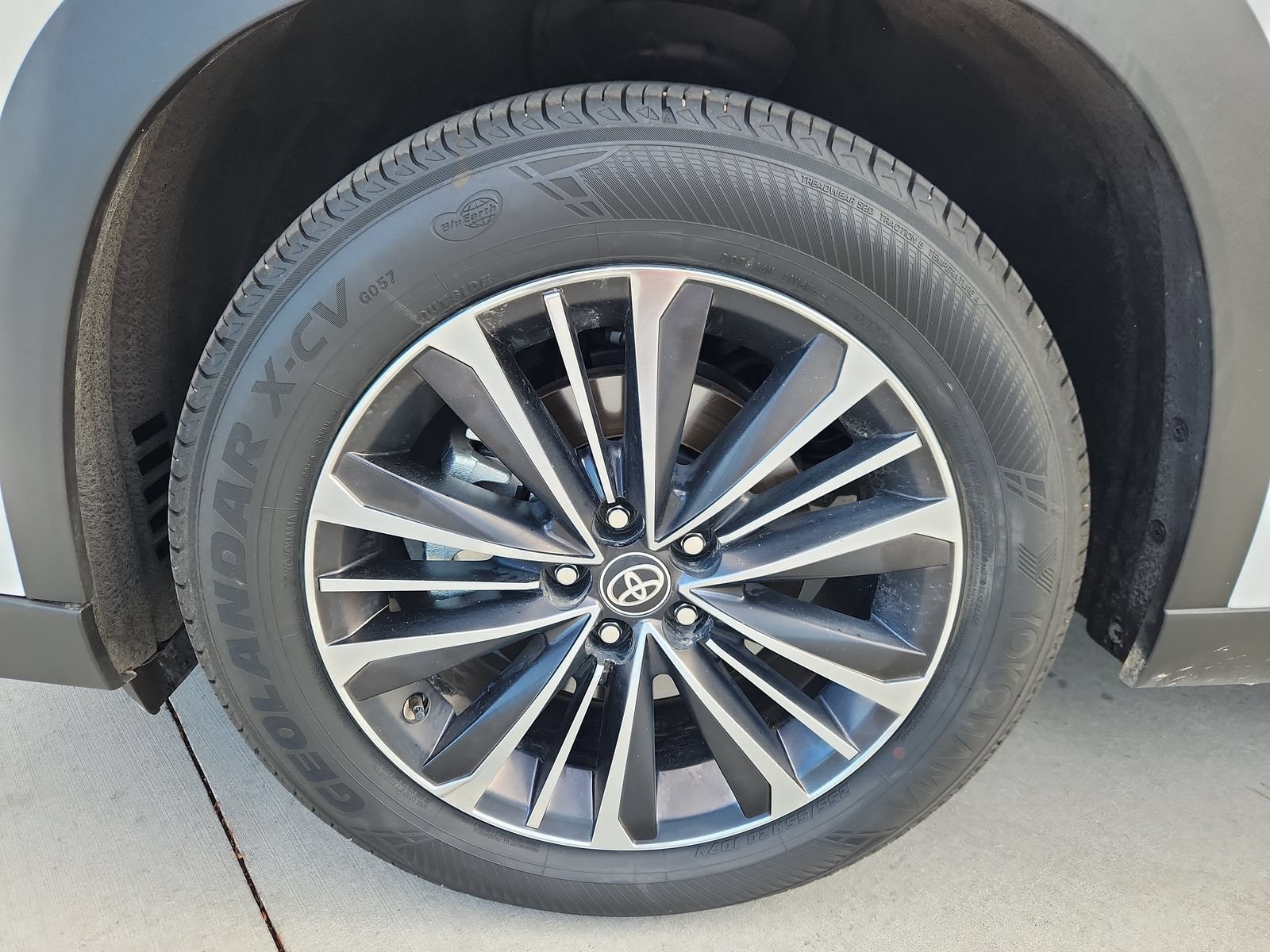 Used 2025 Toyota Grand Highlander AWD Hybrid image 19