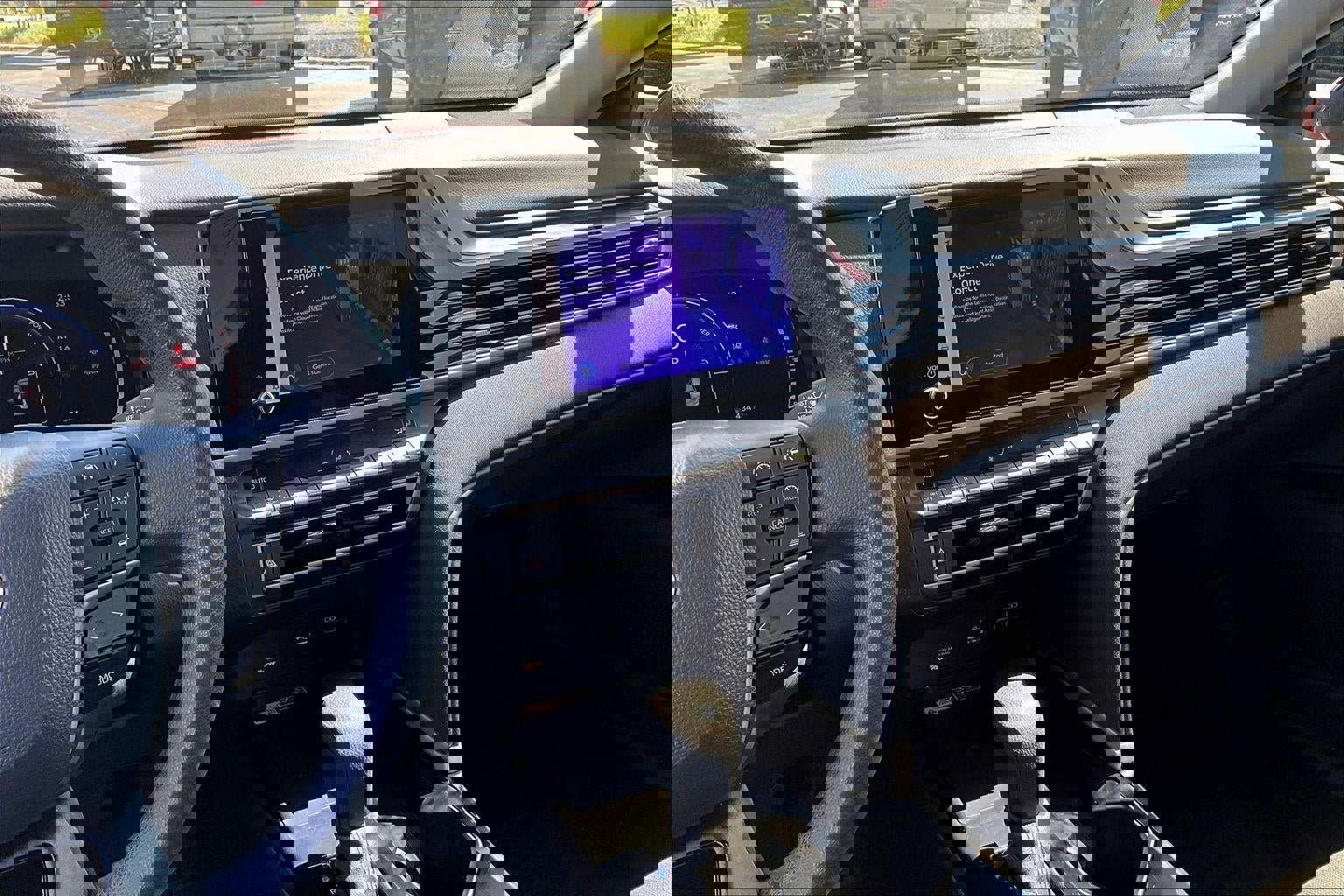 Used 2025 Toyota Camry LE FWD image 6