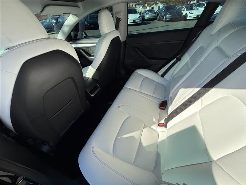 Used 2023 Tesla Model 3 Performance image 13