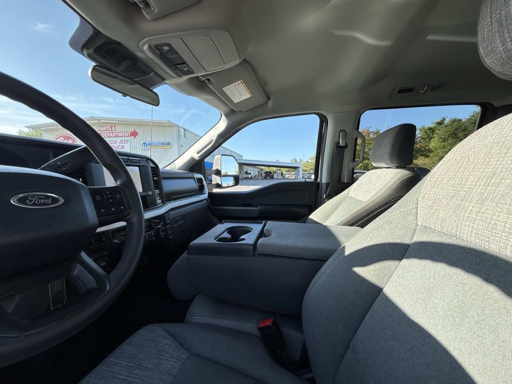 Used 2024 Ford F250 XLT AWD/4WD image 10