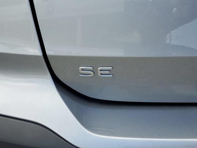Certified 2025 Volkswagen Taos SE w/ Panoramic Sunroof Package FWD image 13
