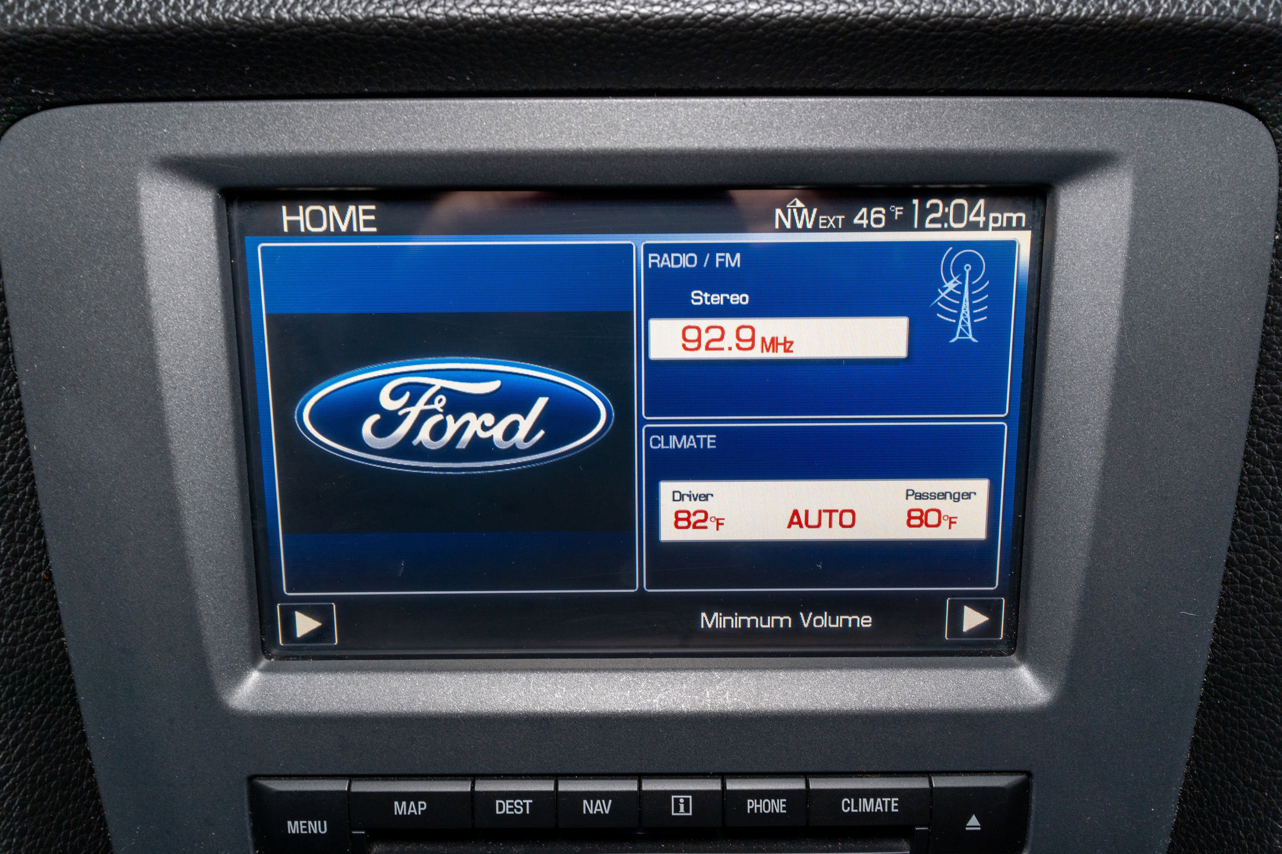 Used 2011 Ford Mustang Shelby GT500 w/ SVT Performance Pkg image 15