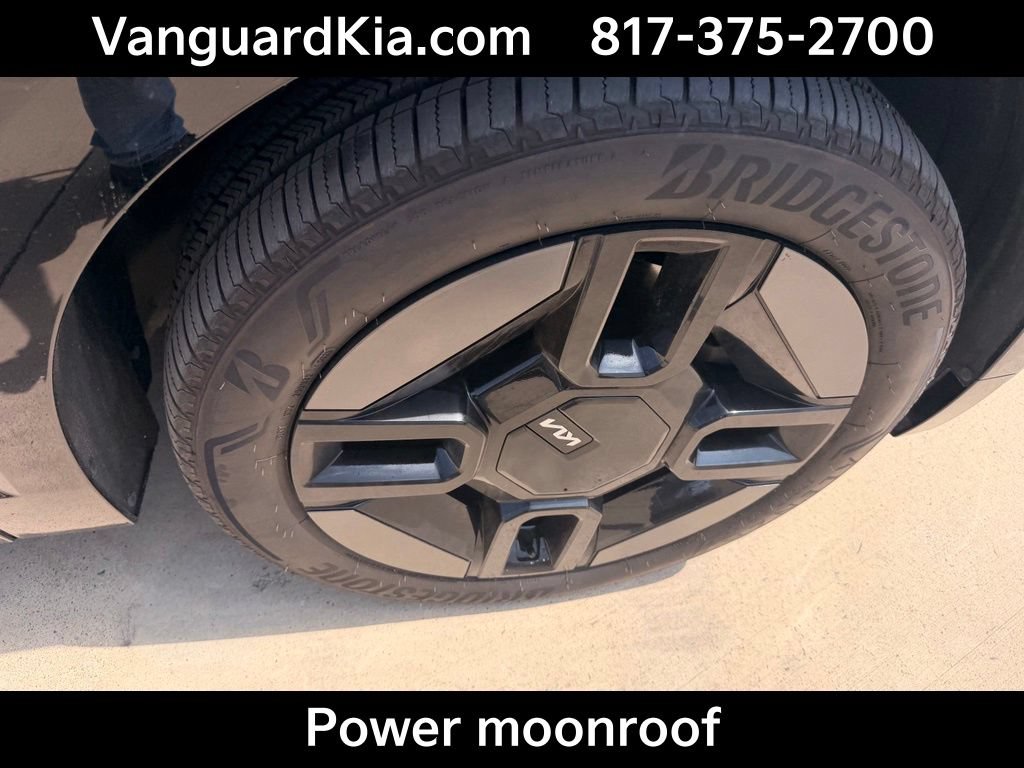 Certified 2024 Kia EV9 GT-Line AWD/4WD image 11