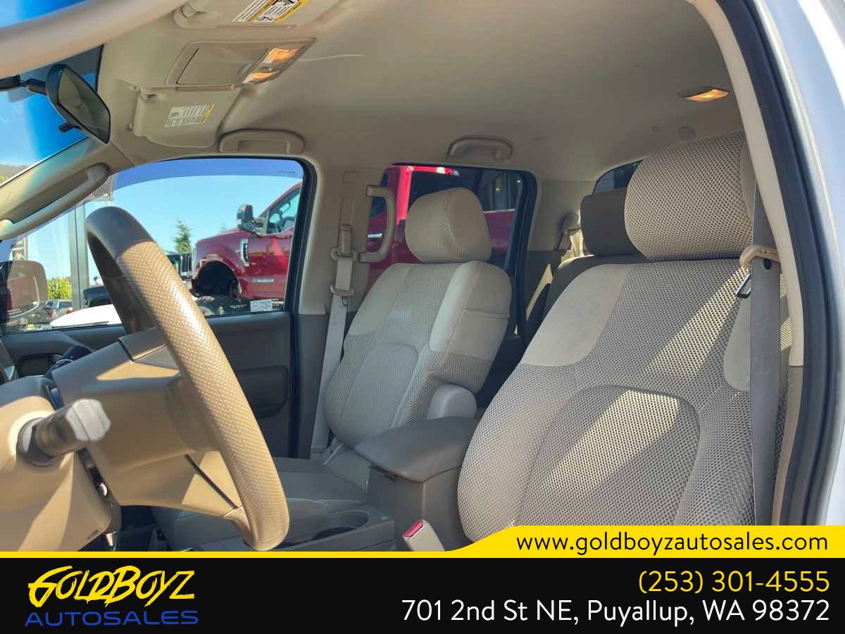 Used 2007 Nissan Frontier SE w/ SE Value Truck Pkg AWD/4WD image 12