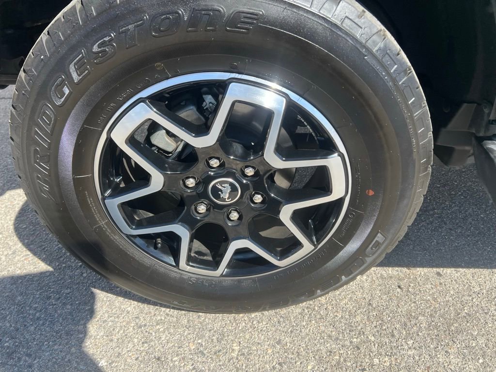 Used 2025 Ford Bronco Outer Banks image 31