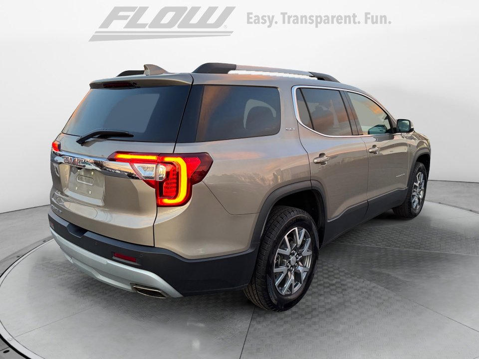 Certified 2022 GMC Acadia SLT w/ Trailering Package image 9