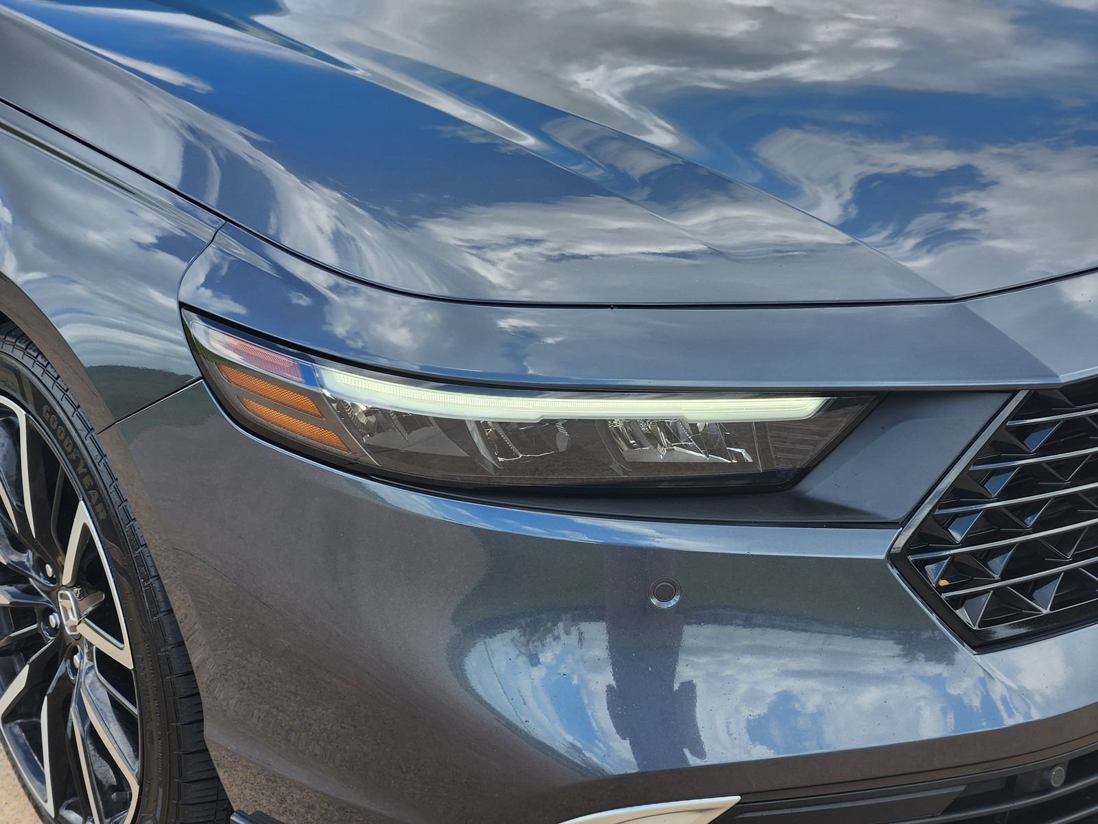 Used 2024 Honda Accord Touring image 11