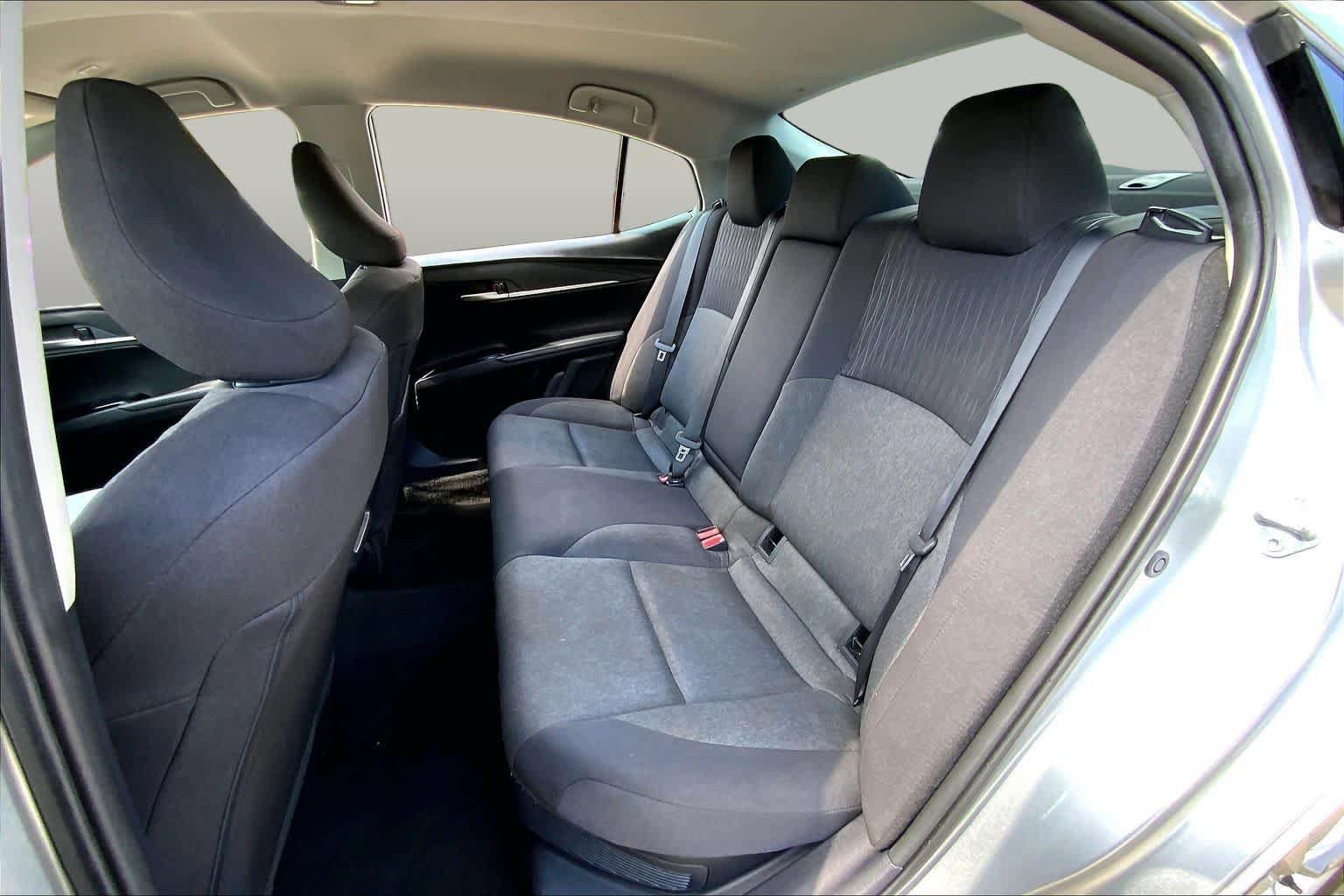 Used 2025 Toyota Camry LE FWD image 20