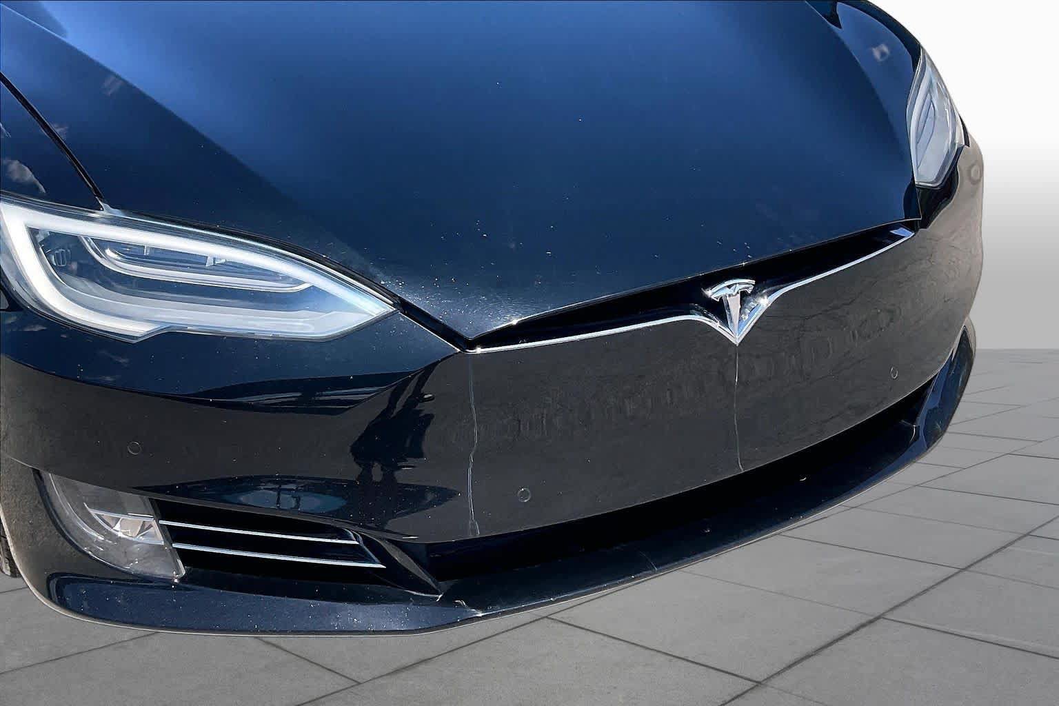 Used 2018 Tesla Model S 100D AWD/4WD image 29