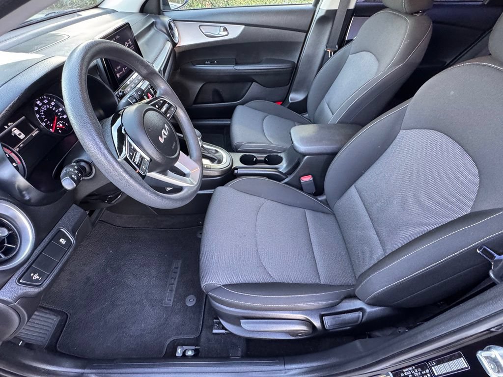 Used 2023 Kia Forte LXS FWD image 11