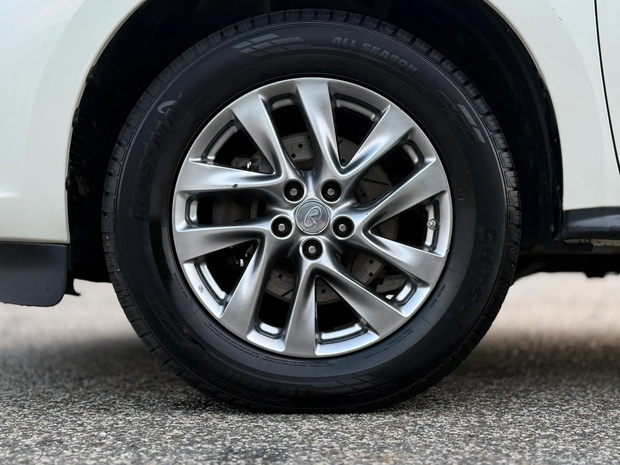 Used 2015 INFINITI QX60 Luxe w/ Premium Plus Package AWD/4WD image 30