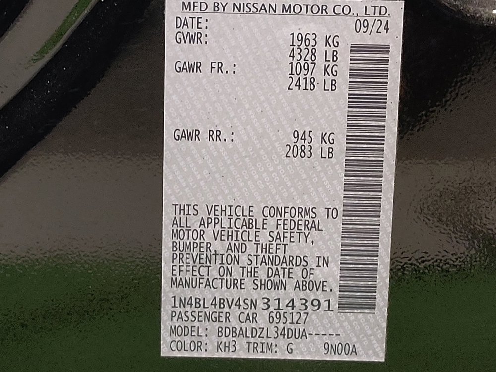 Used 2025 Nissan Altima 2.5 S FWD image 33