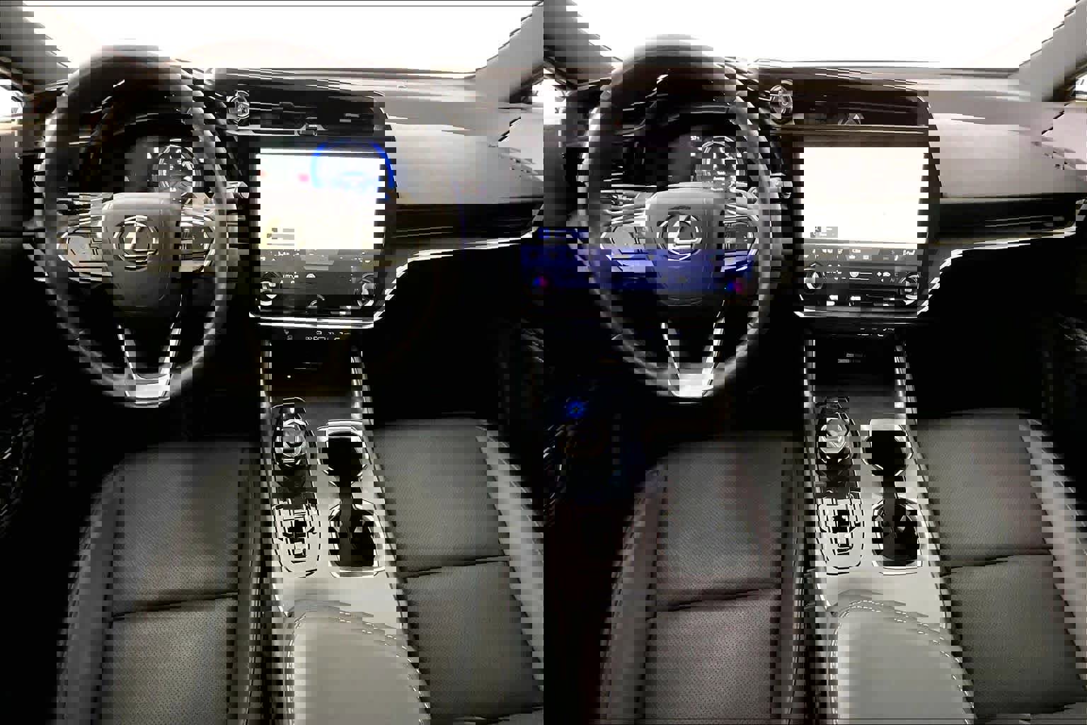 Used 2023 Lexus RZ 450e Premium image 15