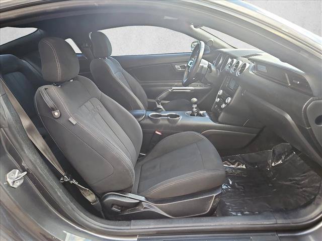 Used 2019 Ford Mustang Coupe RWD image 21