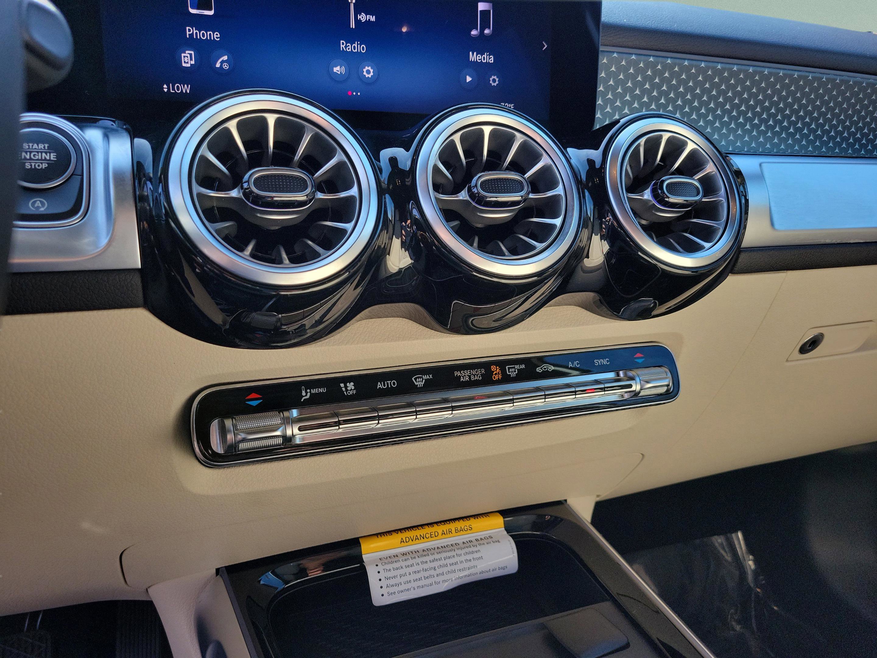 Certified 2025 Mercedes-Benz GLB 250 image 12