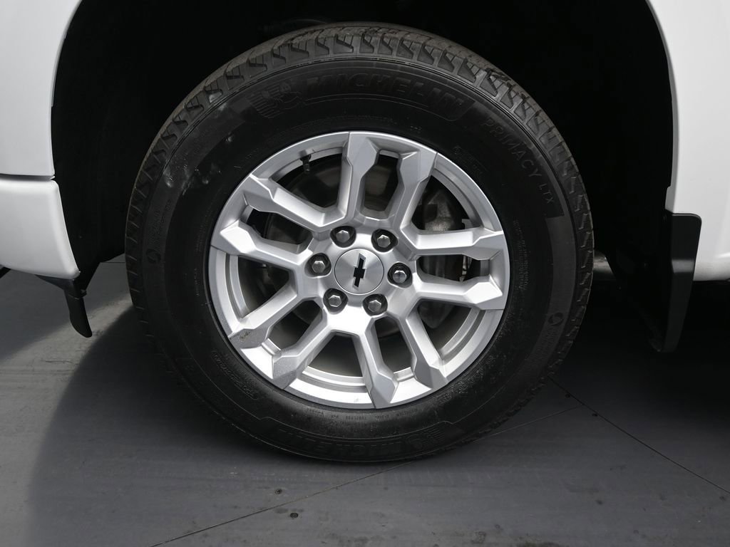 Used 2023 Chevrolet Silverado 1500 RST RWD image 9