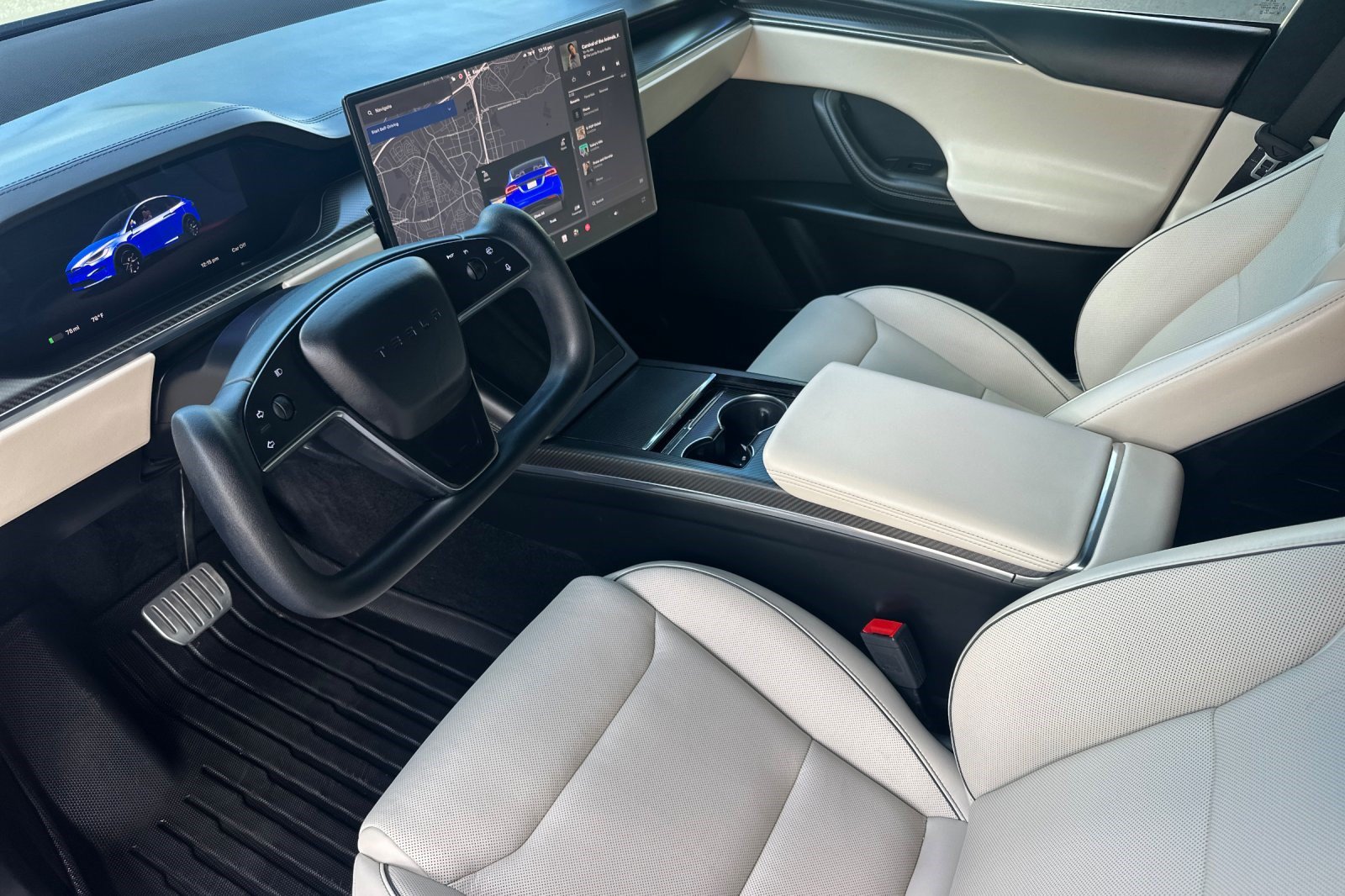 Used 2023 Tesla Model X Plaid AWD/4WD image 11