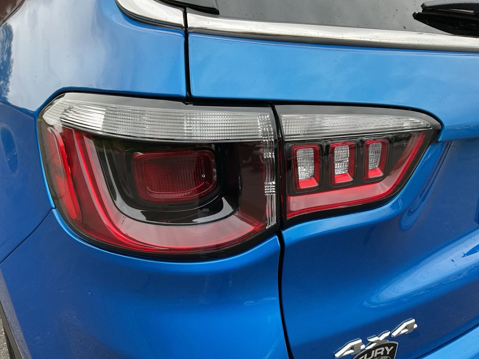New 2026 Jeep Compass Limited image 30