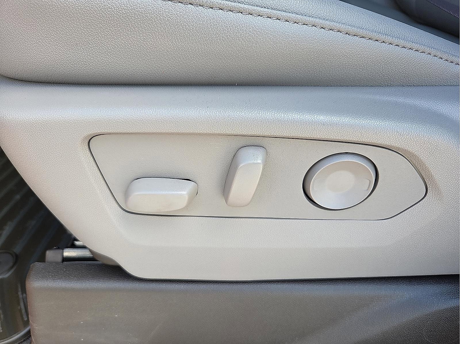 New 2026 Chevrolet Silverado 2500 LTZ w/ LTZ Convenience Package image 15