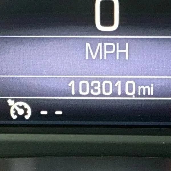 Used 2016 GMC Sierra 1500 SLT w/ Enhanced Driver Alert Package AWD/4WD image 30