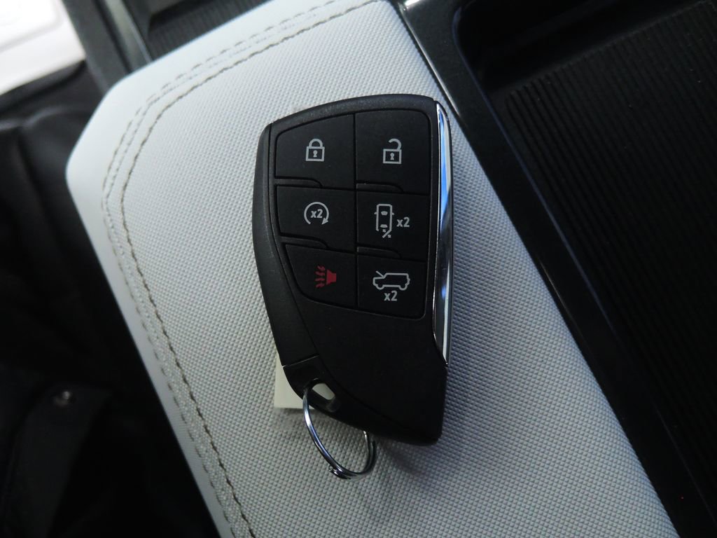 Used 2024 GMC Hummer EV 3X w/ LPO, Illumination Package AWD/4WD image 50