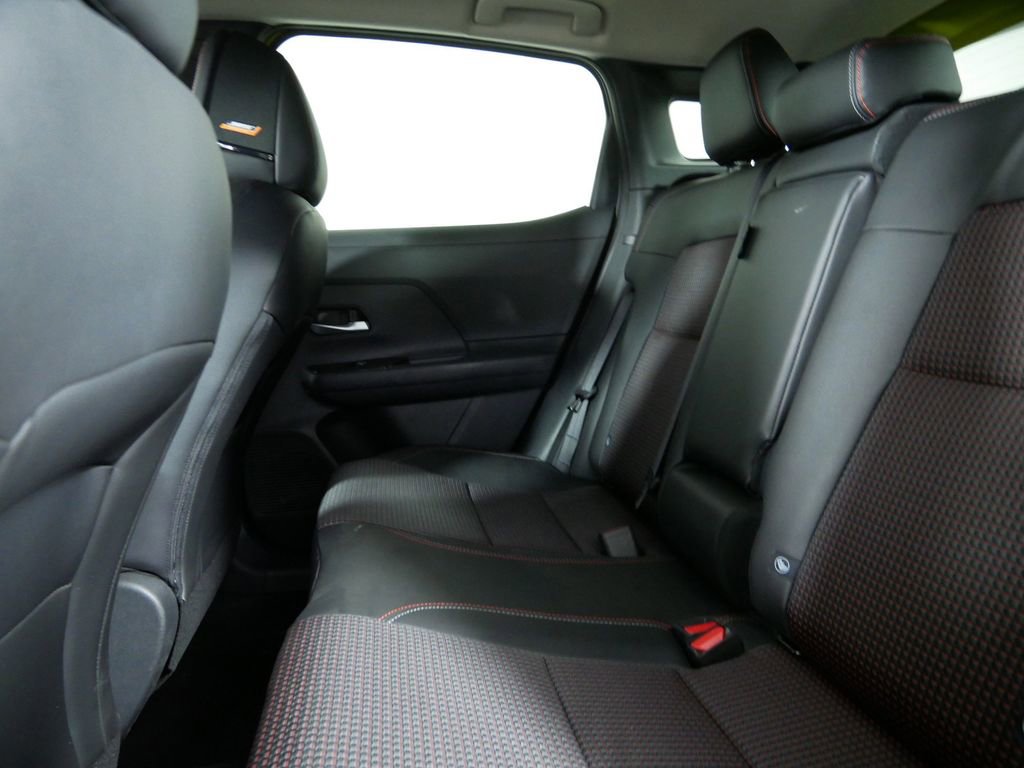 New 2026 Nissan Kicks SR image 16