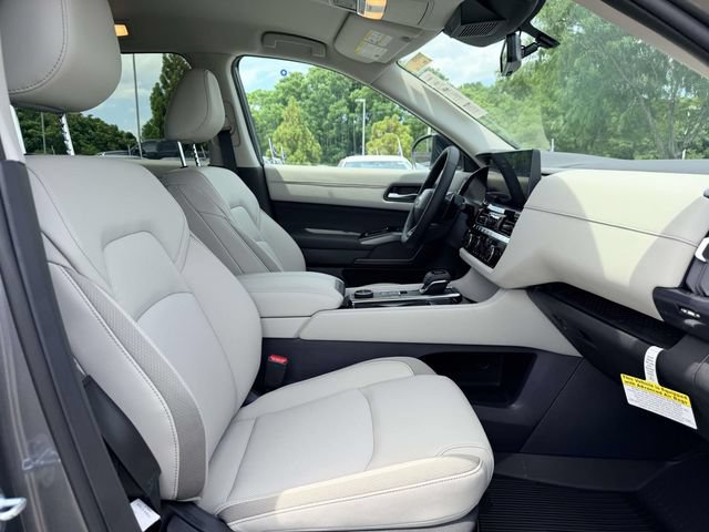 New 2026 Nissan Pathfinder SL AWD/4WD image 10
