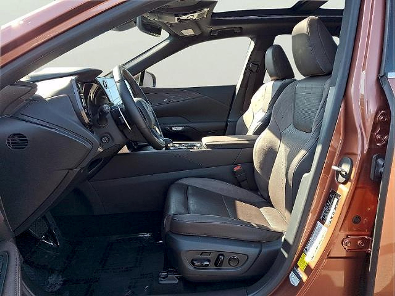 Certified 2024 Lexus RX 450h AWD w/ Convenience Package image 12