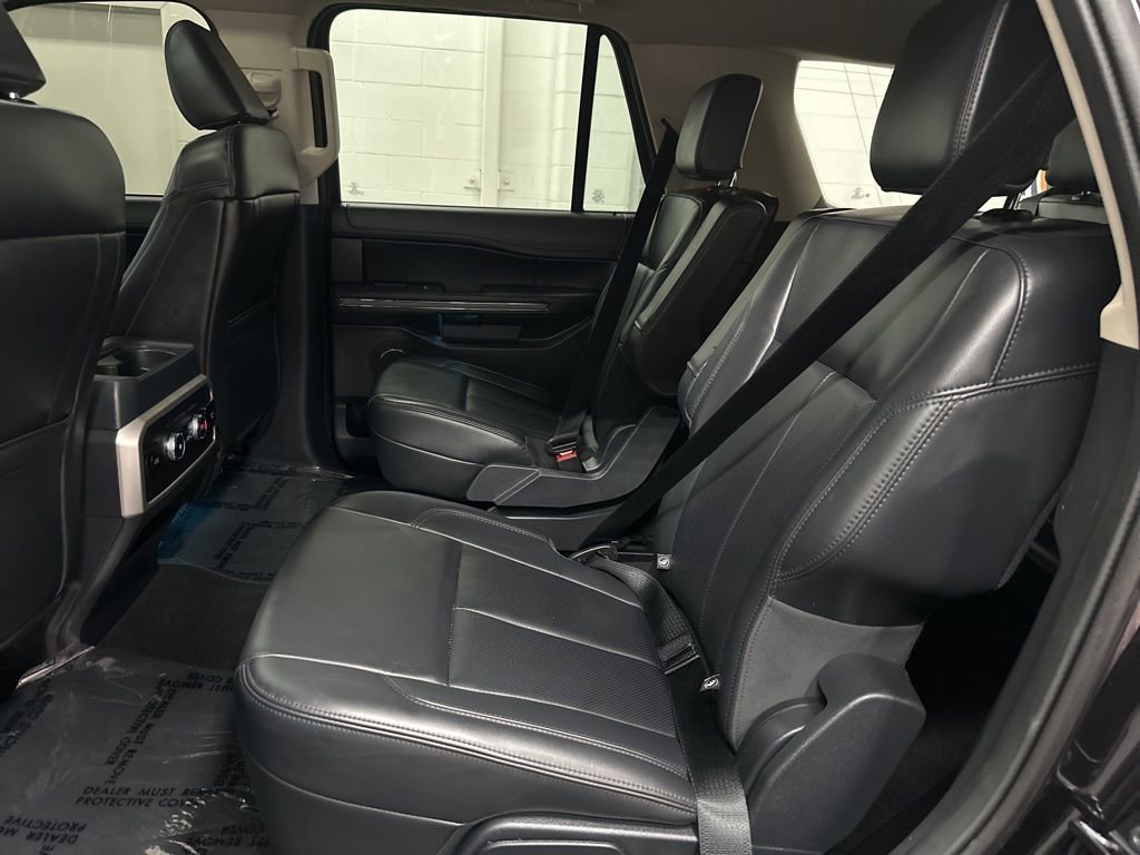 Used 2024 Ford Expedition XLT AWD/4WD image 37