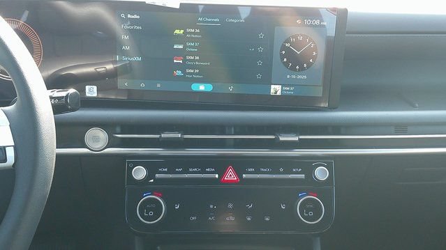 Certified 2026 Hyundai Santa Cruz SEL FWD image 12