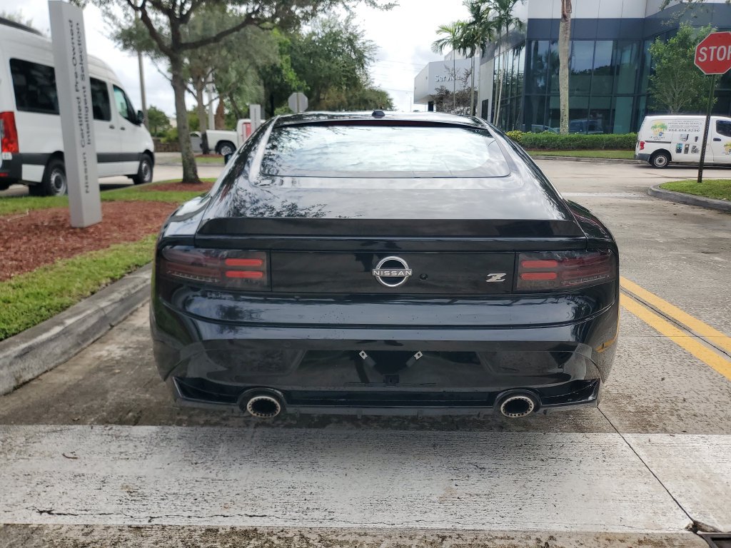 Used 2024 Nissan Z Performance w/ Floor Mat Package RWD image 5