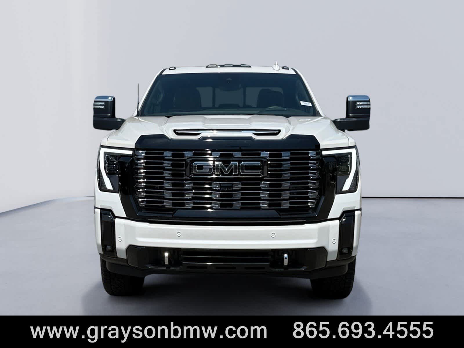 Used 2025 GMC Sierra 2500 Denali Ultimate AWD/4WD image 8