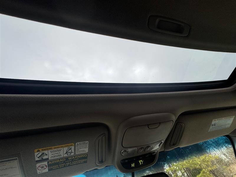 Used 2005 Toyota Sequoia Limited image 38