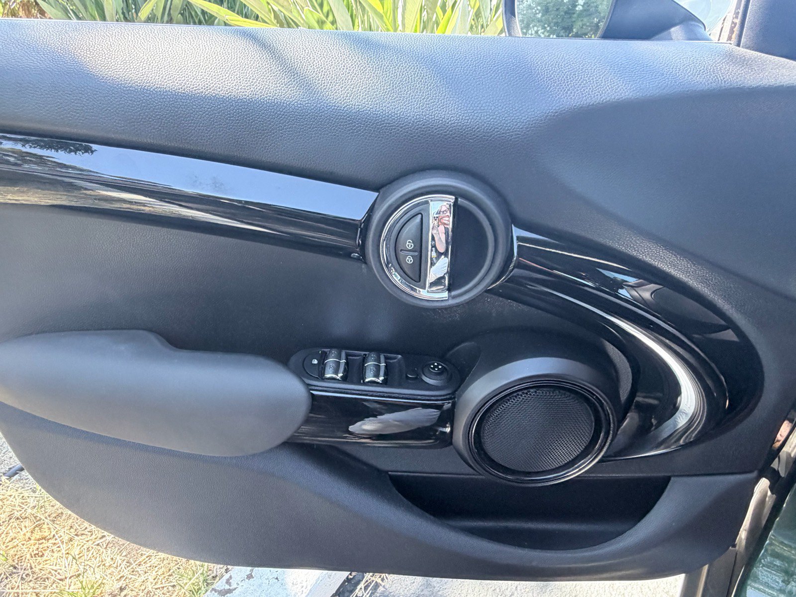 Used 2019 MINI Cooper 4-Door Hardtop FWD image 17