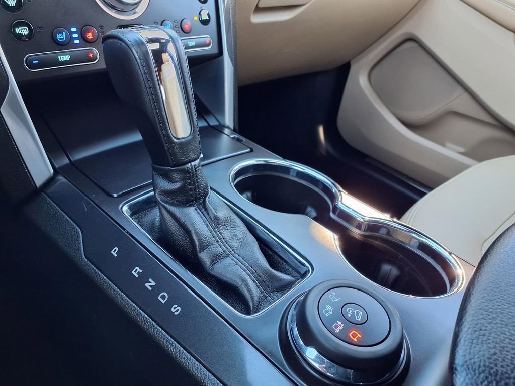 Used 2017 Ford Explorer Limited w/ Equipment Group 301A image 27