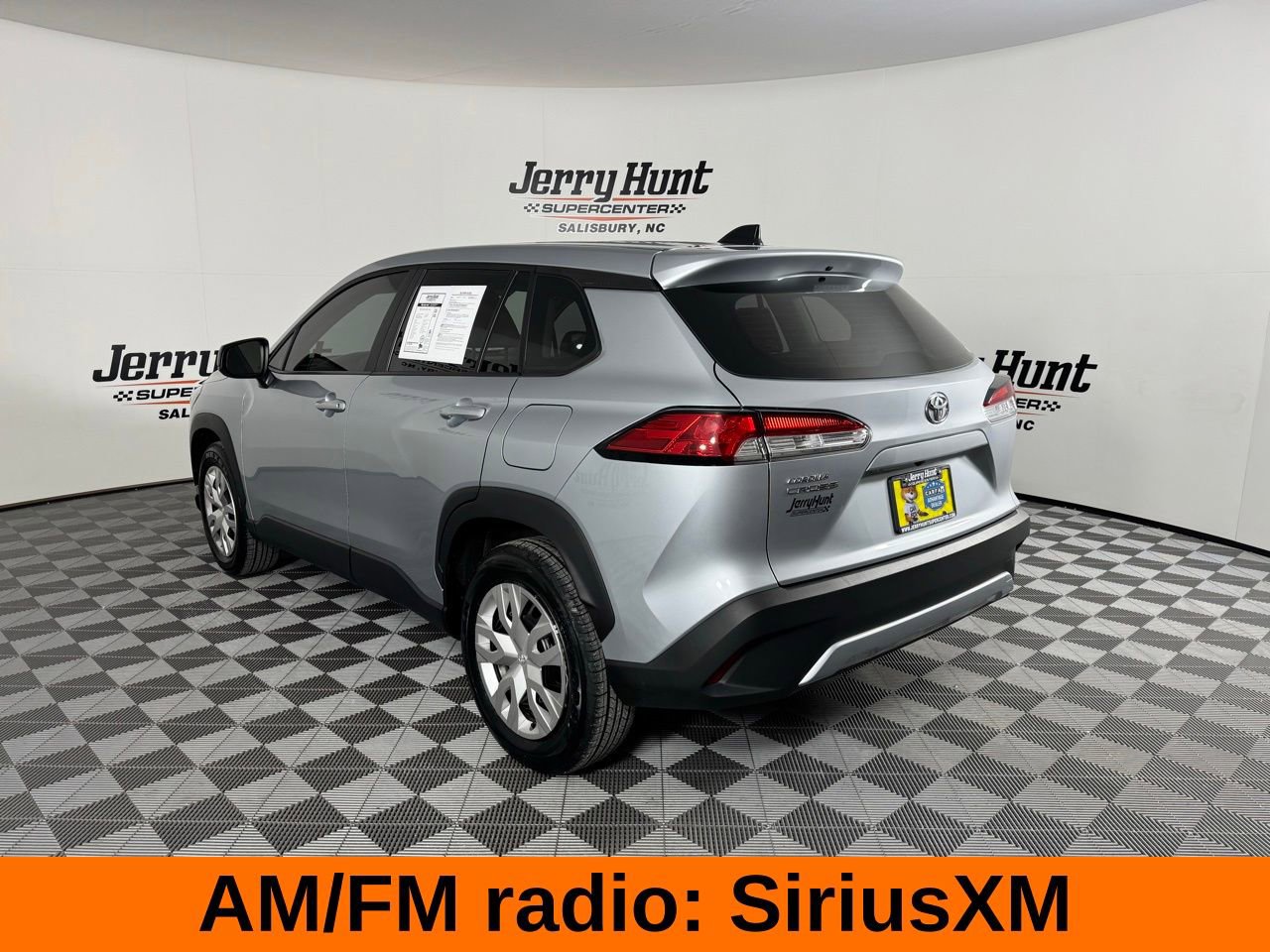 Used 2024 Toyota Corolla Cross L image 9