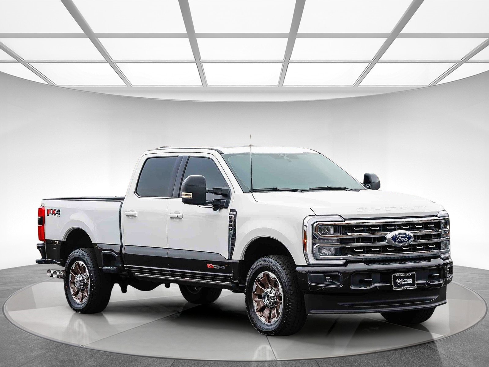 Used 2024 Ford F350 King Ranch w/ FX4 Off-Road Package image 5