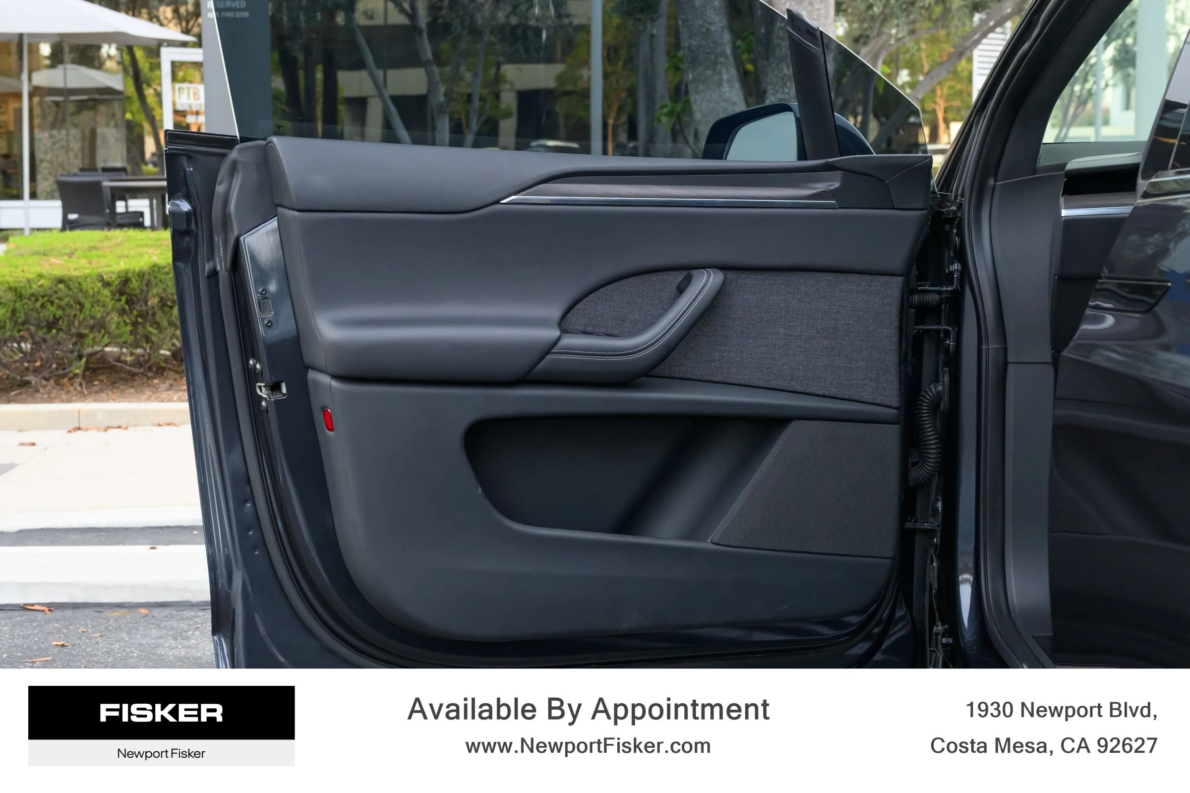 Used 2024 Tesla Model X image 11