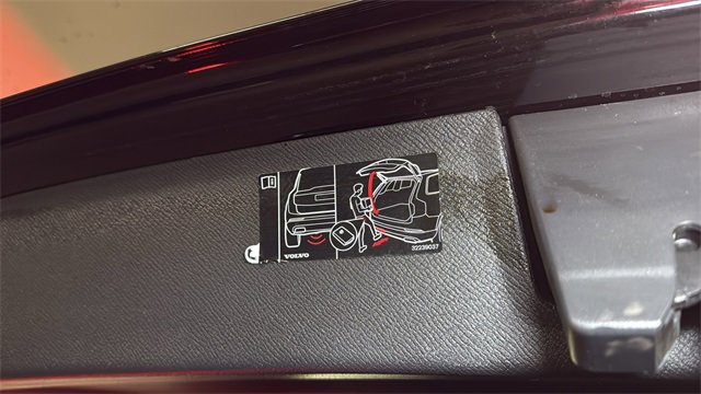 Used 2021 Volvo XC90 T5 Momentum w/ Advanced Package image 18