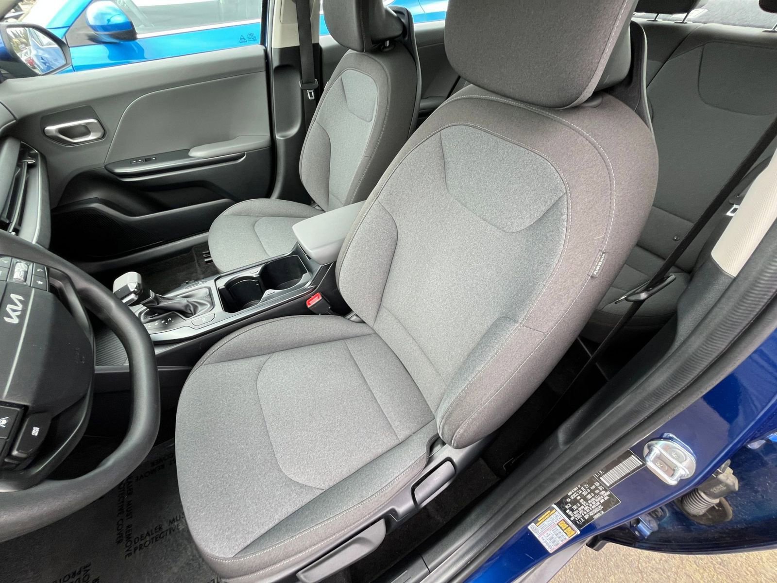 Used 2025 Kia K4 FWD image 37
