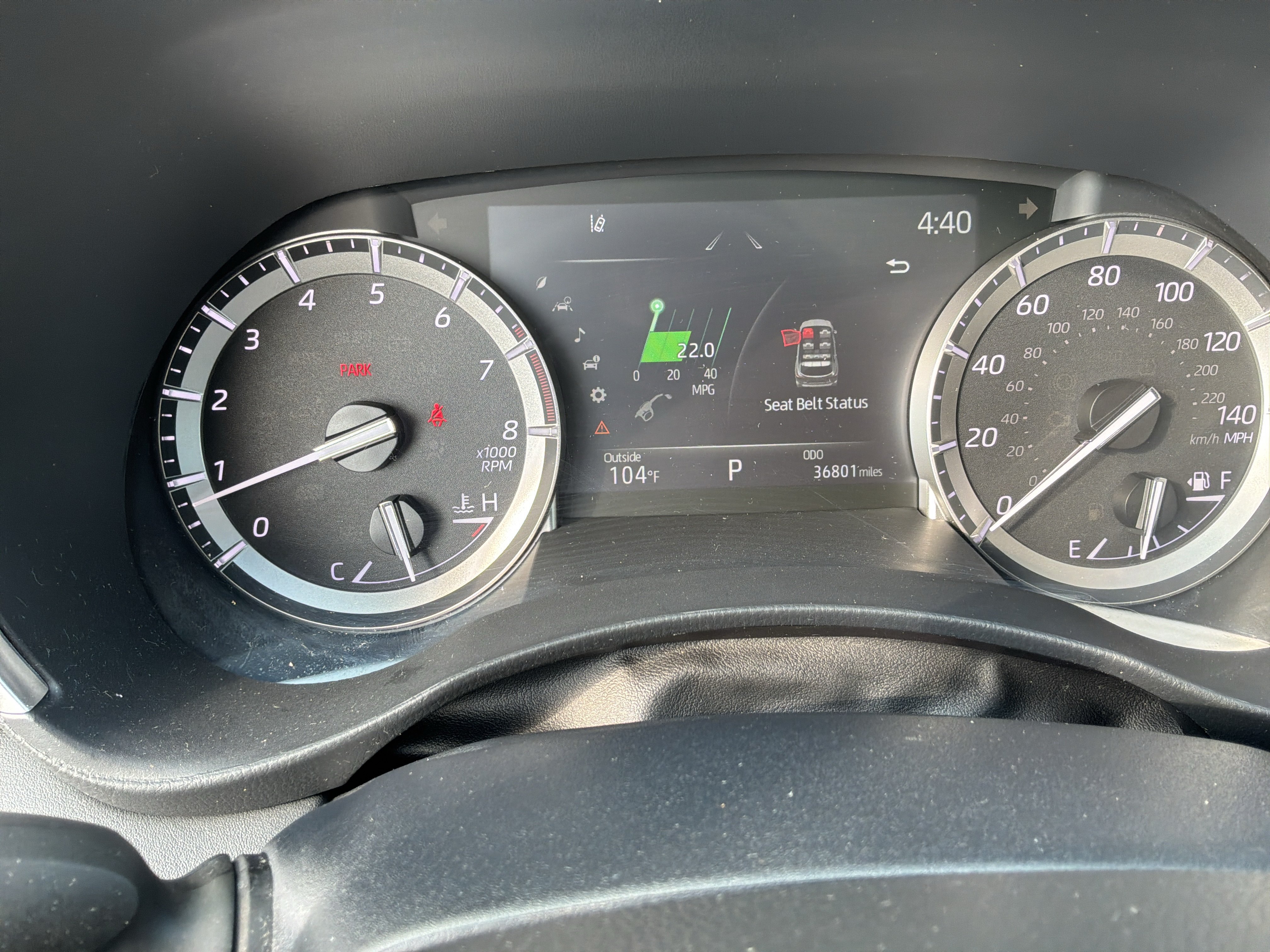 Used 2022 Toyota Highlander XLE FWD image 22