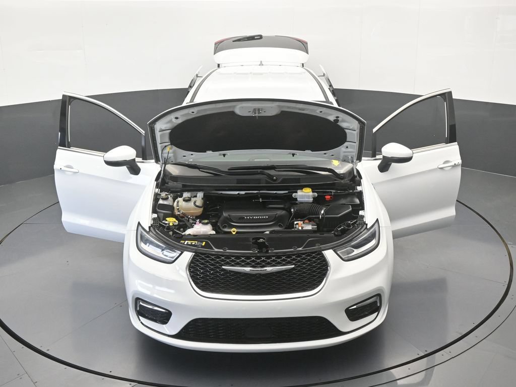 Used 2023 Chrysler Pacifica Touring-L FWD image 72