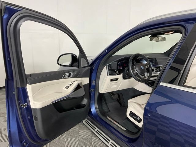 Used 2021 BMW X5 xDrive40i w/ Premium Package AWD/4WD image 31