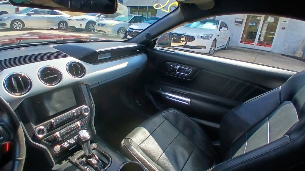 Used 2016 Ford Mustang GT Premium image 14