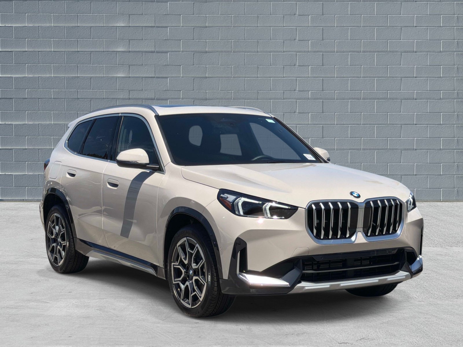 New 2026 BMW X1 xDrive28i w/ Convenience Package AWD/4WD image 1