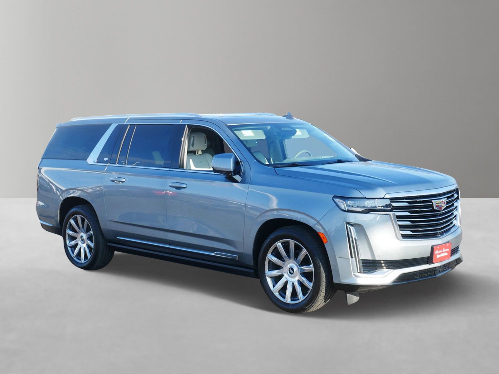 Used 2024 Cadillac Escalade ESV Premium Luxury Platinum image 2