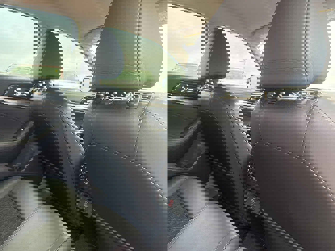 Used 2018 Nissan Maxima SR w/ Midnight Edition image 16