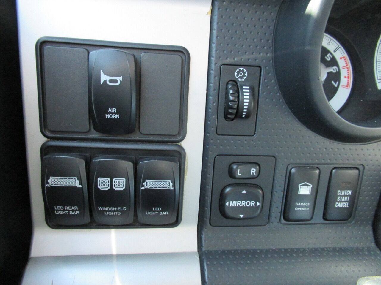 Used 2007 Toyota FJ Cruiser 4WD image 19