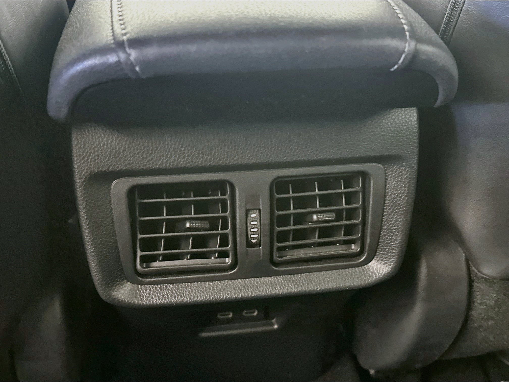 Used 2024 Toyota Venza XLE AWD/4WD image 27