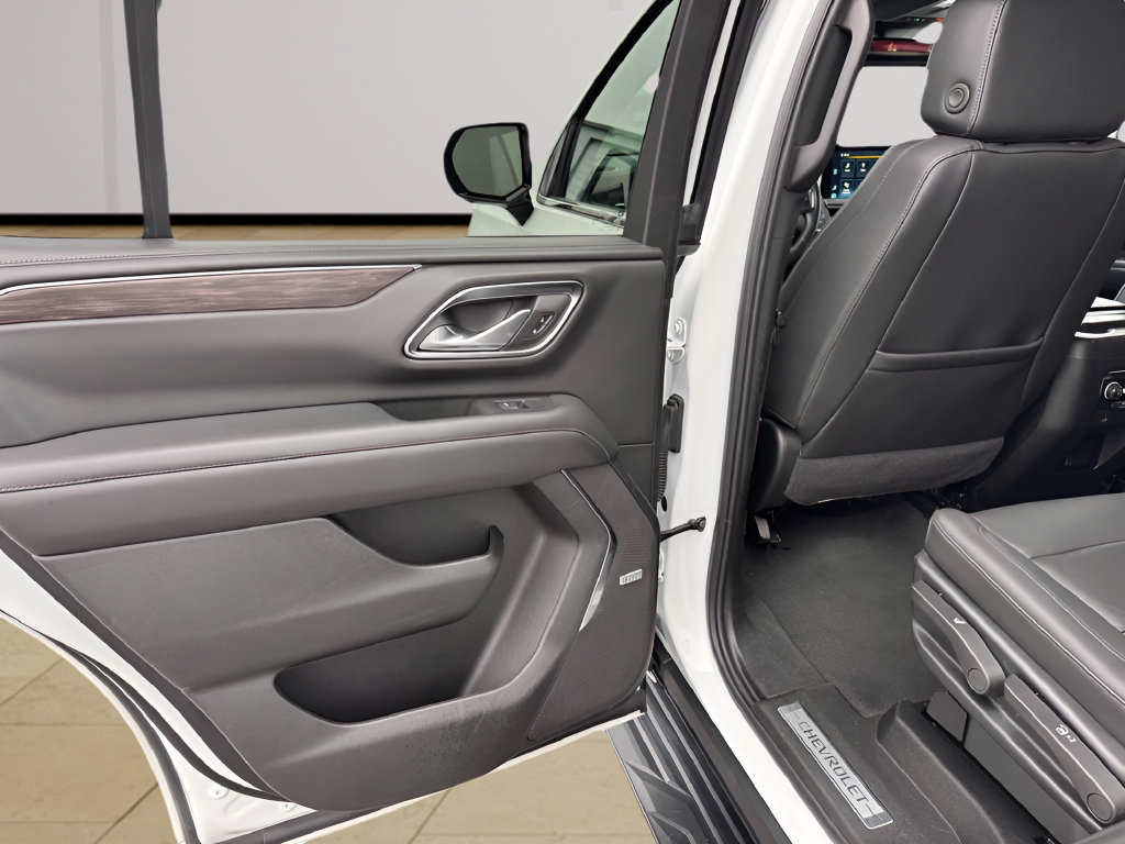 Used 2024 Chevrolet Tahoe LT RWD image 33